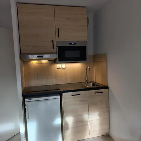 Studio Climatise 4P. Classe, Piscine, Terrasse Sur Parc Avec Palmiers